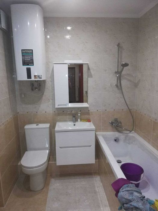 Поклейка шпалер - штукатурка стен - ремонт хати, ремонт квартир