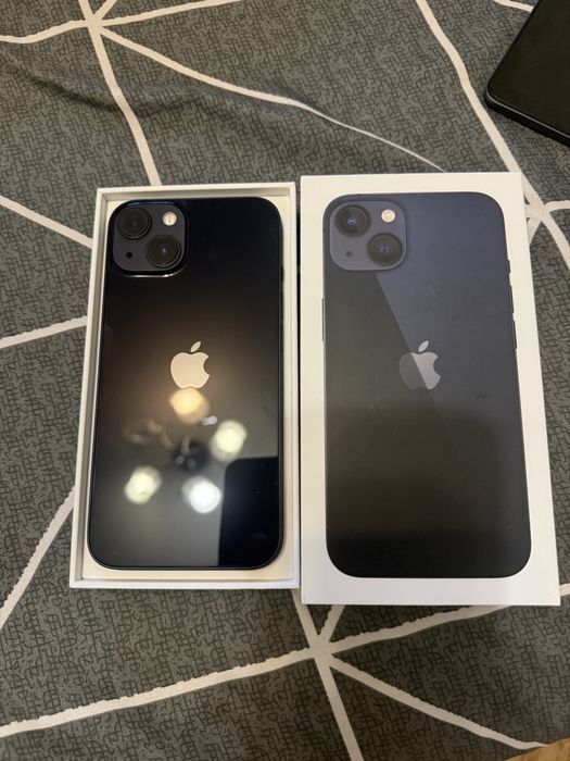 Продам iPhone 13
