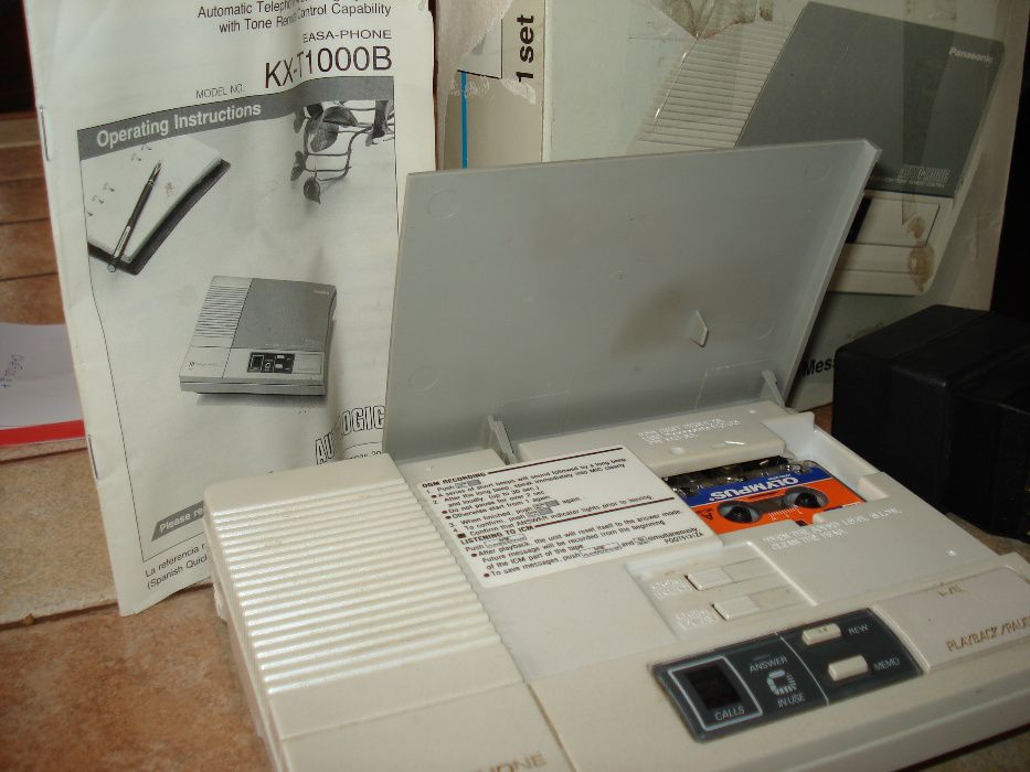Автоответчик Panasonik KX-T1000B все работает комплекте касета книжка