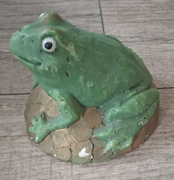 Żabka z ceramiki