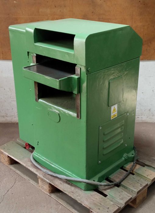 Grubościówka fabryczna, wał 35cm- 3 noże, silnik 4.0 KW (strugarka)