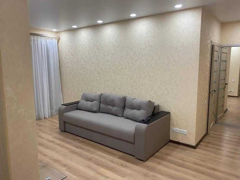 Продам 3к квартиру Ботанический Сад с кап.ремонтом