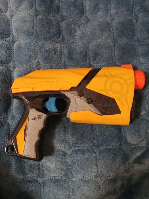 Продам одним лотом