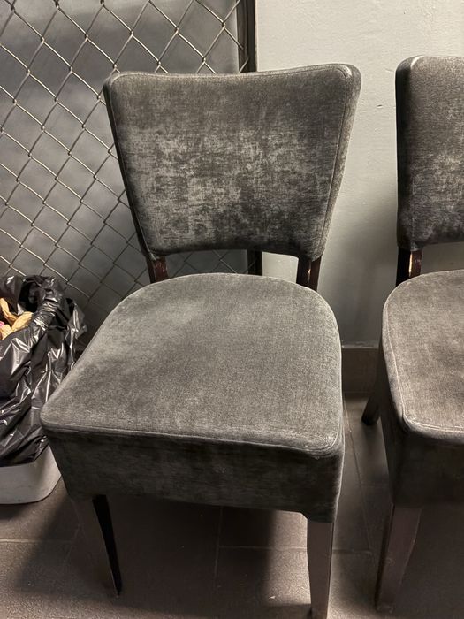 Krzesła tapicerowane