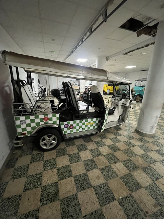 TukTuk Factory 5 lugares