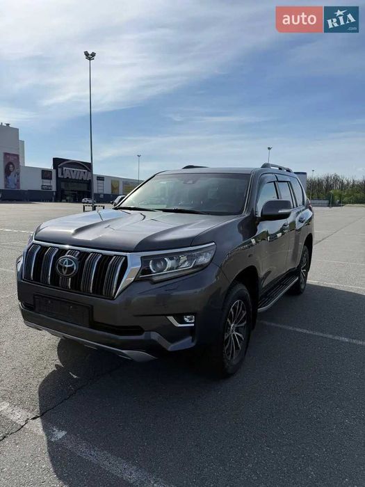 Продам Toyota Land Cruiser Prado 2019