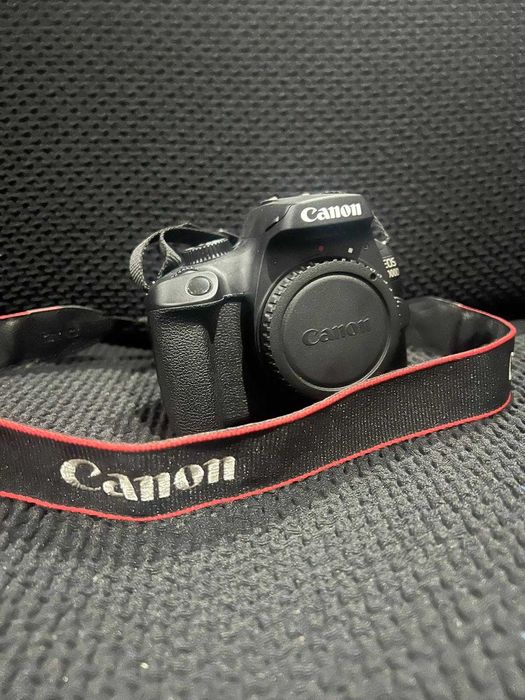 Câmara DSLR Canon 4000D