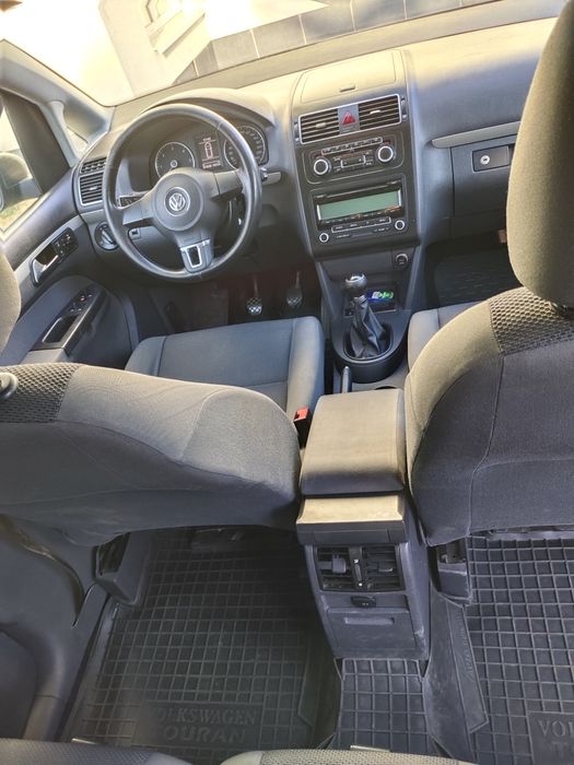 Volkswagen touran 2011