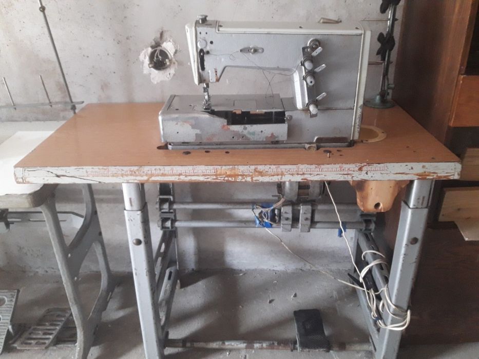 Продается промышленная швейная машина  (распошевальная)