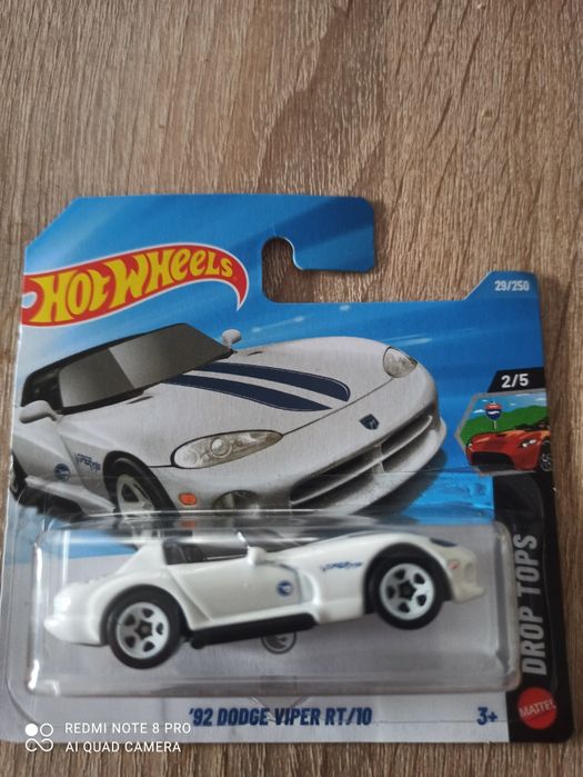 Hot Wheels 92 DOGE  VIPER  RT/10 nowy