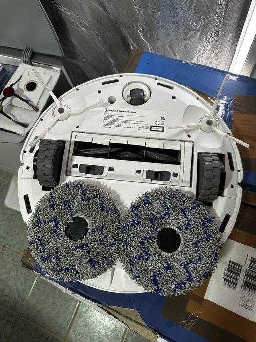 Моющий робот-пылесос с камерой Ecovacs Deebot X1 Omni (Полный комплект,идеальное состояние)