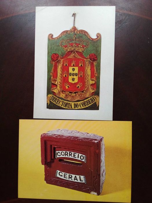 12 Postais com peças do Museu dos CTT, editados pelo mesmo.