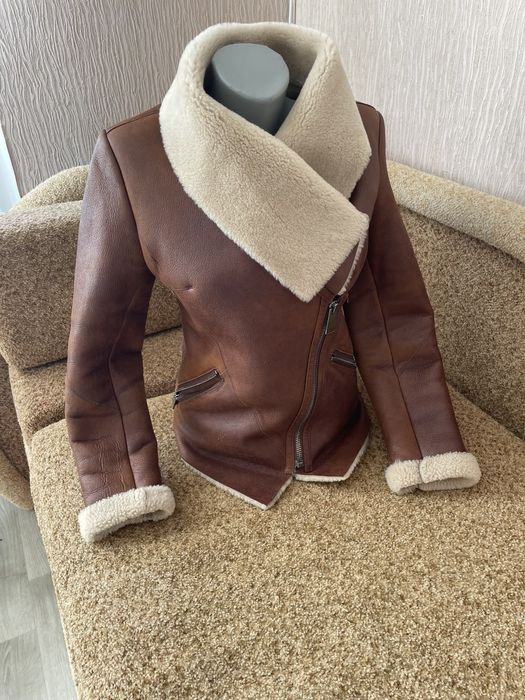 Косуха Ares шкіряна на хутрі