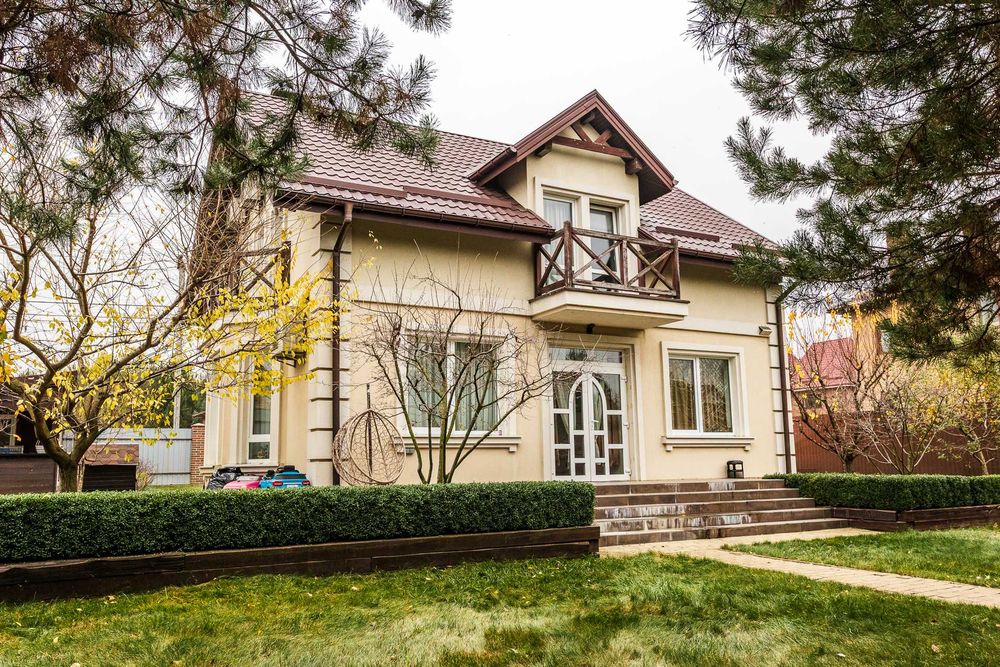 Продаж БУДИНКУ  в Гореничах 180 м2 на 10 соток