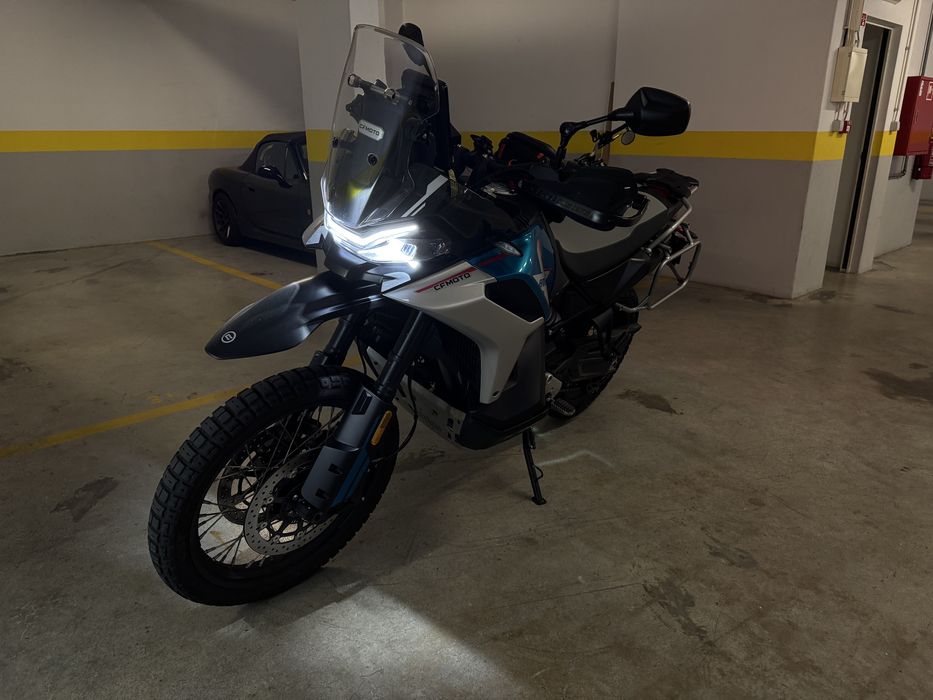 Cfmoto 800MT-X.
