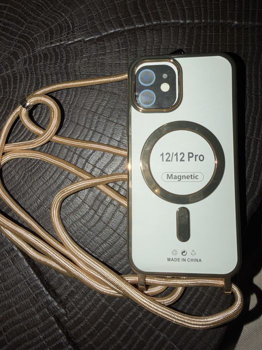 Чохол на 12 pro iphone