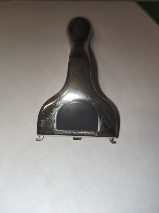 Wilkinson Sword Protector Silver – maszynka do golenia vintage