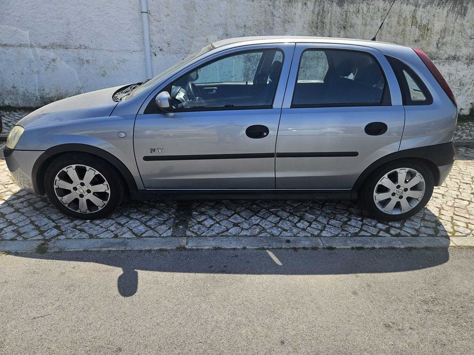 Vende-se "Opel Corsa C"
