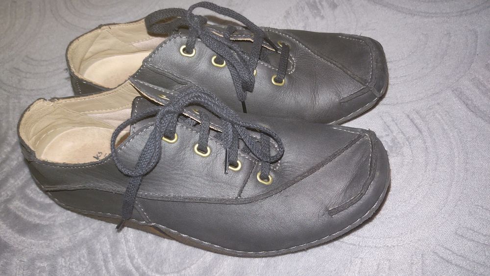 Туфлі шкіряні жіночі Clarks 6рр.