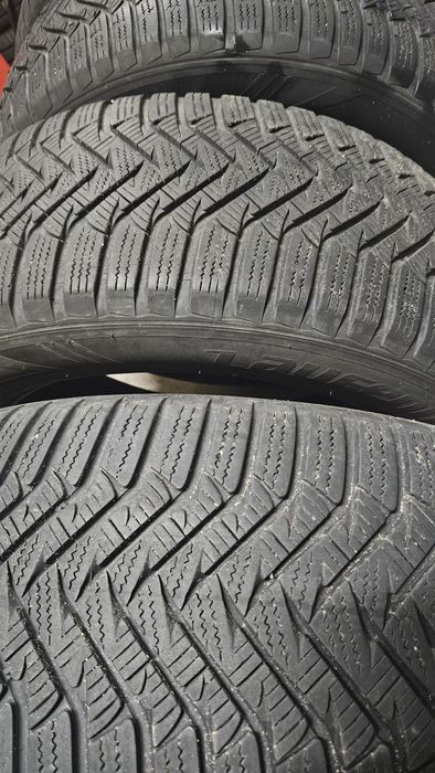 Posiadam do sprzedaży opony 235/55X17 LAUFENN