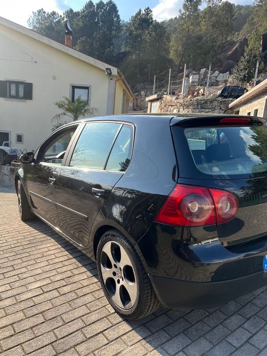 VW Golf 5 1.9 TDI (2004)