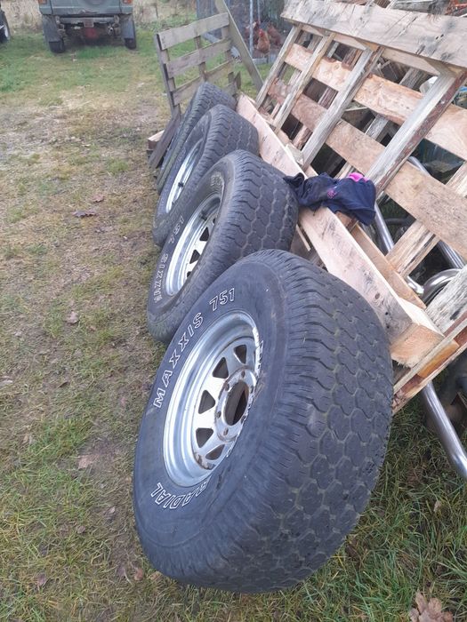 Felgi chromowane z oponami 31x10,5x15  Patrol, Pajero, Terrano 6x139,7