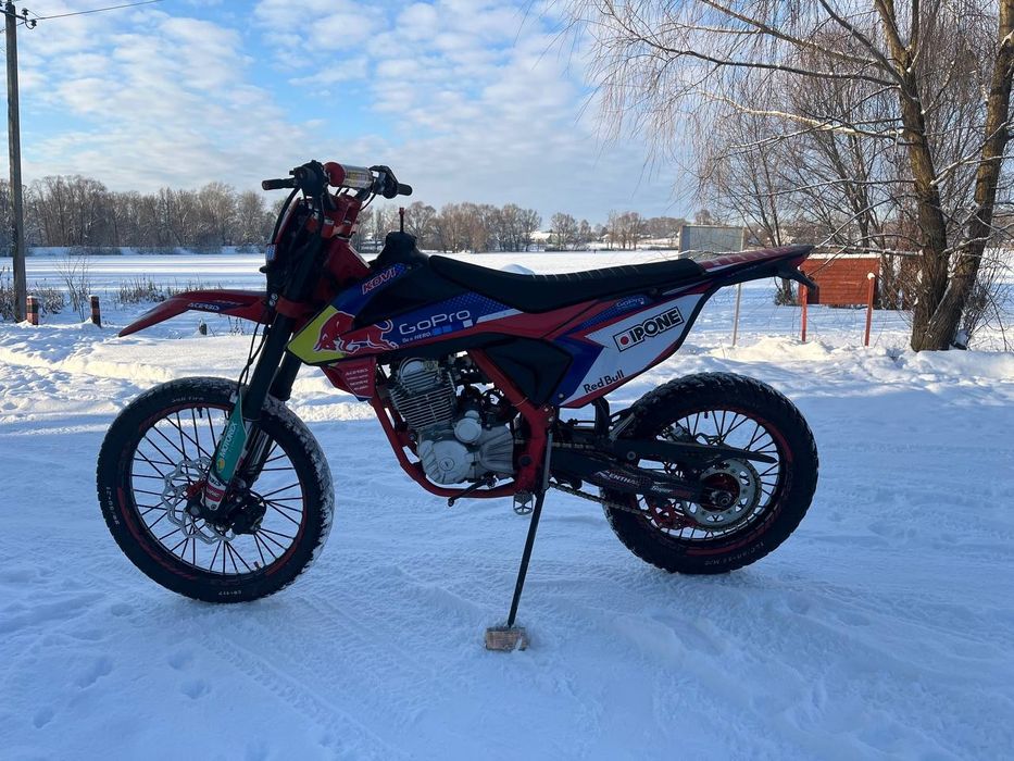 Продам   мотоцикл Kovi start 250