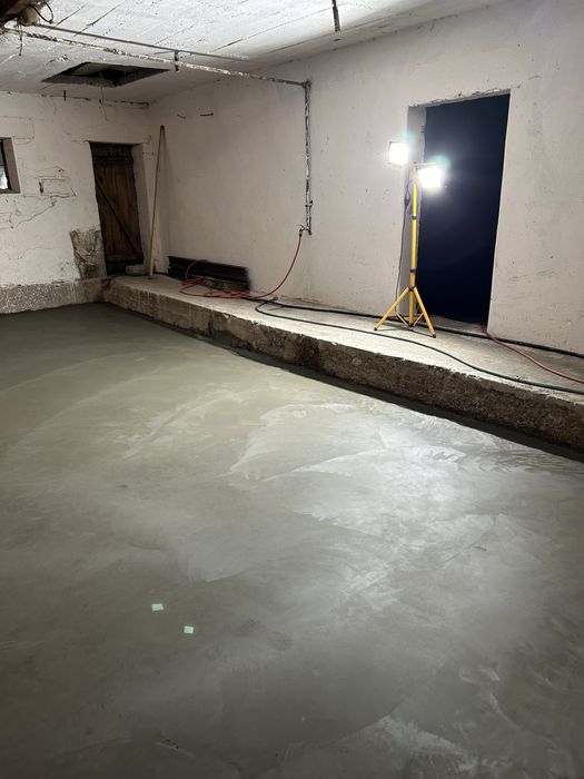 Silos na kiszonke, obory, chlewnie, hale