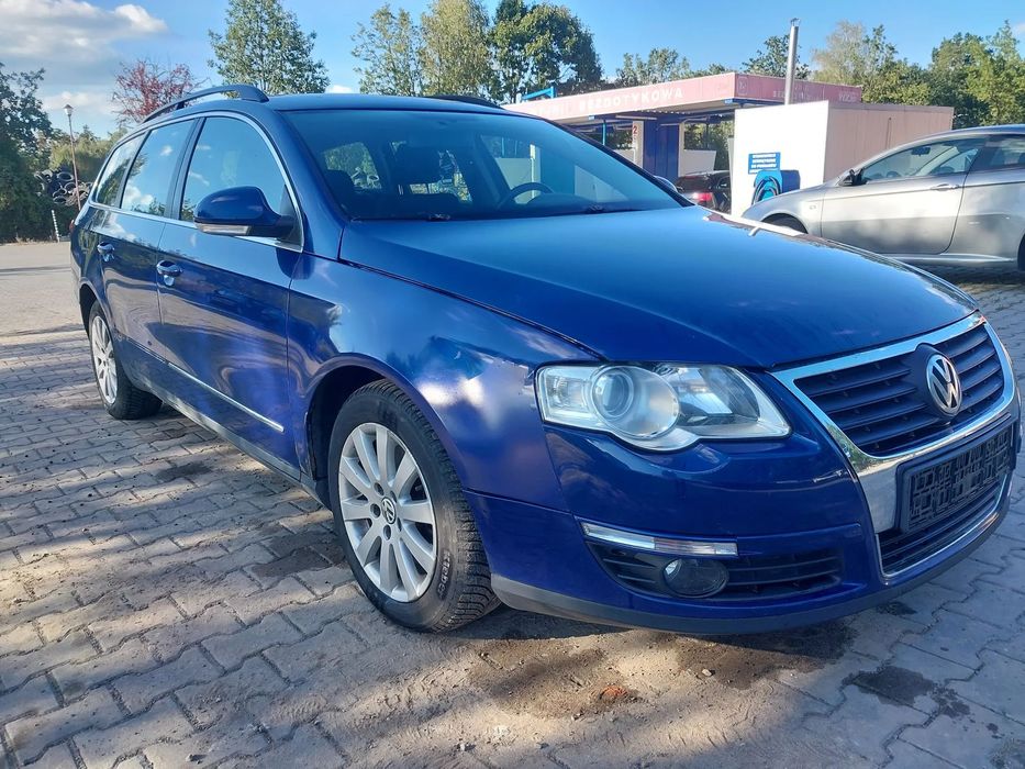 Volkswagen Passat B6 KOMBI silnik kompletny 2.0 TDI 140KM BKP Bmn Bmr Bkd Blb Bre Brf Brd Bsy Byl Bma Bwc skrzynia biegów JLU 6 biegów sprzęgło dwumasa lewarek drzwi prawe lewe przód tył klapa lusterko NIEBIESKI LC5E listwy chrom turbina turbosprężarka po