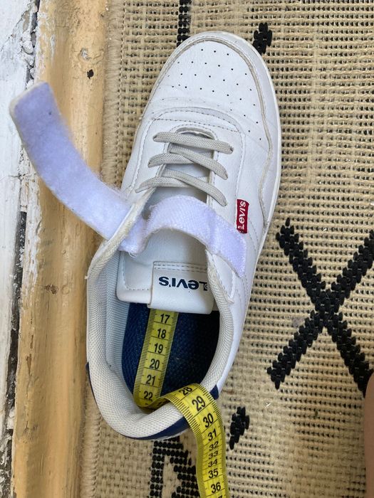Кросівки. Levis. жіночі. дитячі. Оригінал