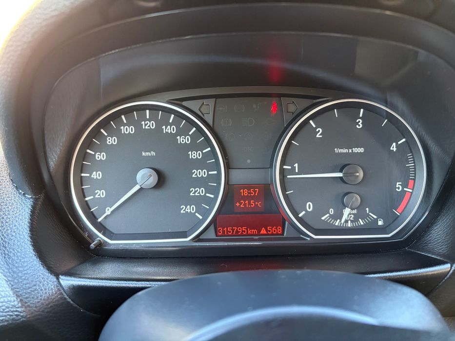 BMW seria 1 E87 116d 2009