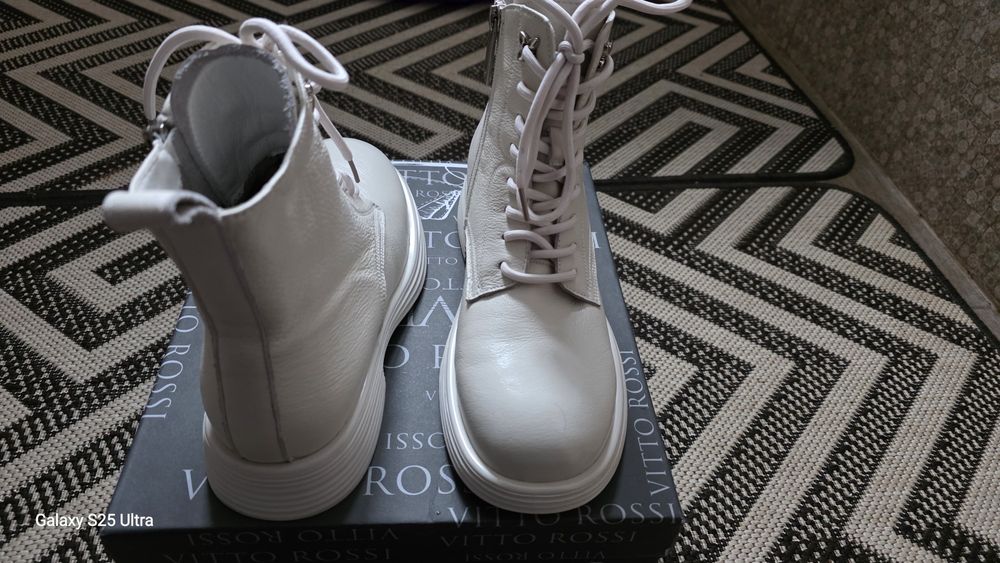 Чоботи, ботінки, черевики Vitto Rossi