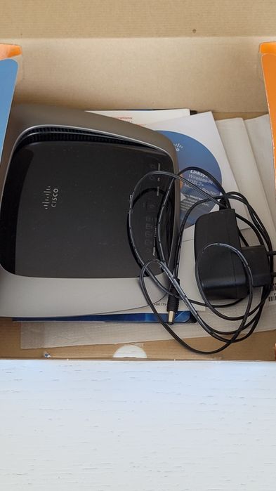 Router ADSL Cisco Linksys WAG160N.