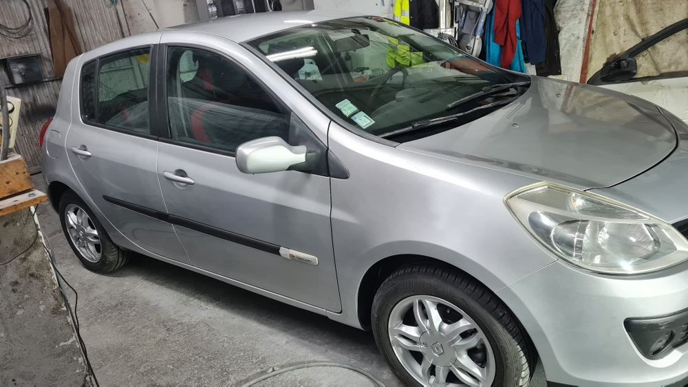 Clio 3  120 mil Km 2008