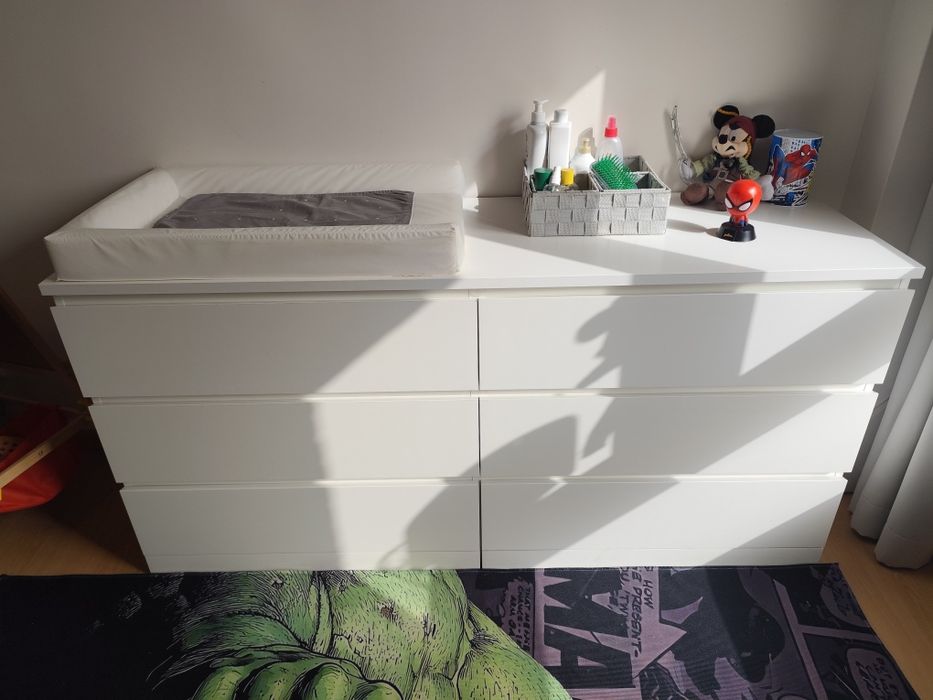 Cómoda Malm COMO NOVO 6 gavetas branco