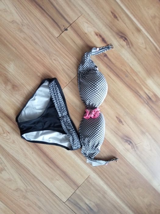 Stroje kąpielowe bikini jednoczesciowe hm