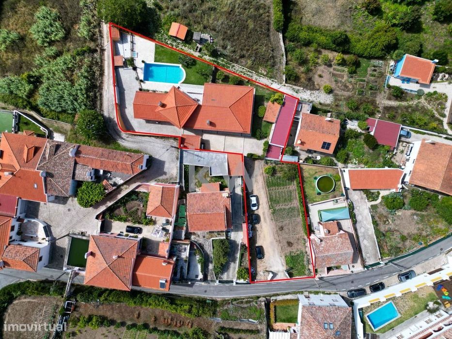 Moradia isolada T3 com Vista para a Serra e para o Mar | Aldeia do Pen