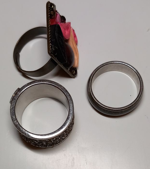 Anéis diversos 3€