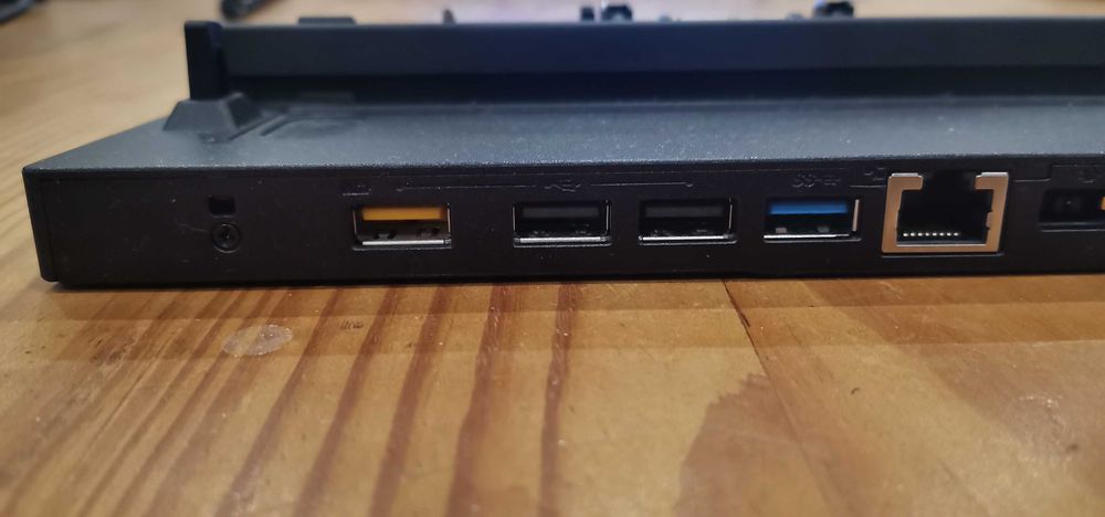 Lenovo Thinkpad Basic Dock c/Carregador 90w435954238170091527