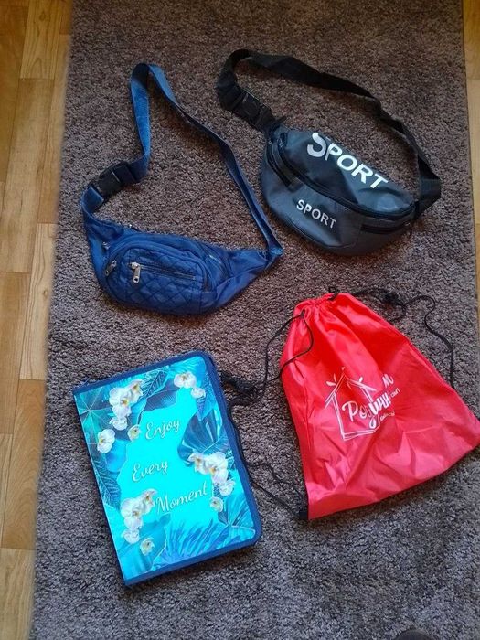 Сумки + папка, все разом.