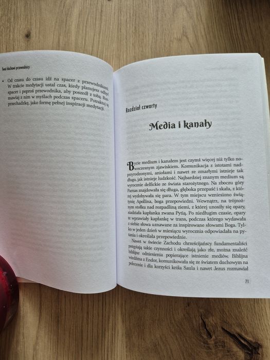 Archaniołowie i wniebowstąpieni mistrzowie. Unikat