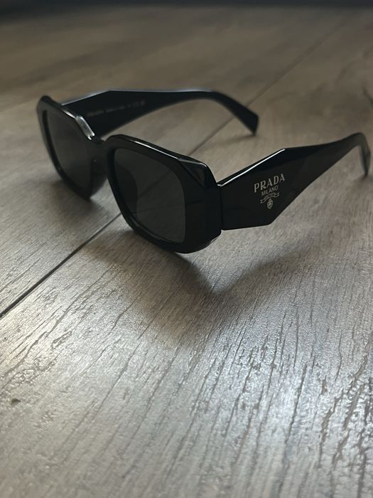 Okulary przeciwsloneczne prada