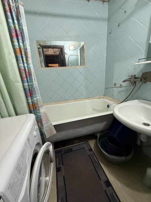 Продам 2 ком. 1 мкрн. Левый берег