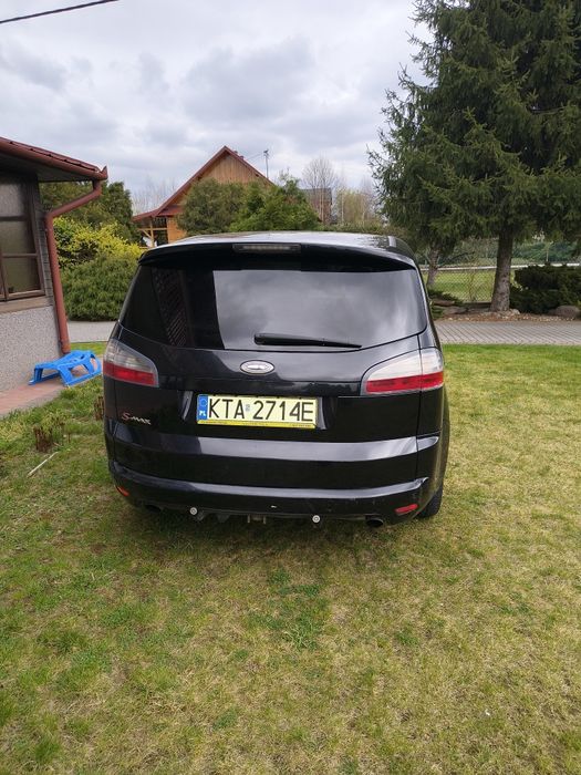 Ford S-Max 7 osób uszkodzony