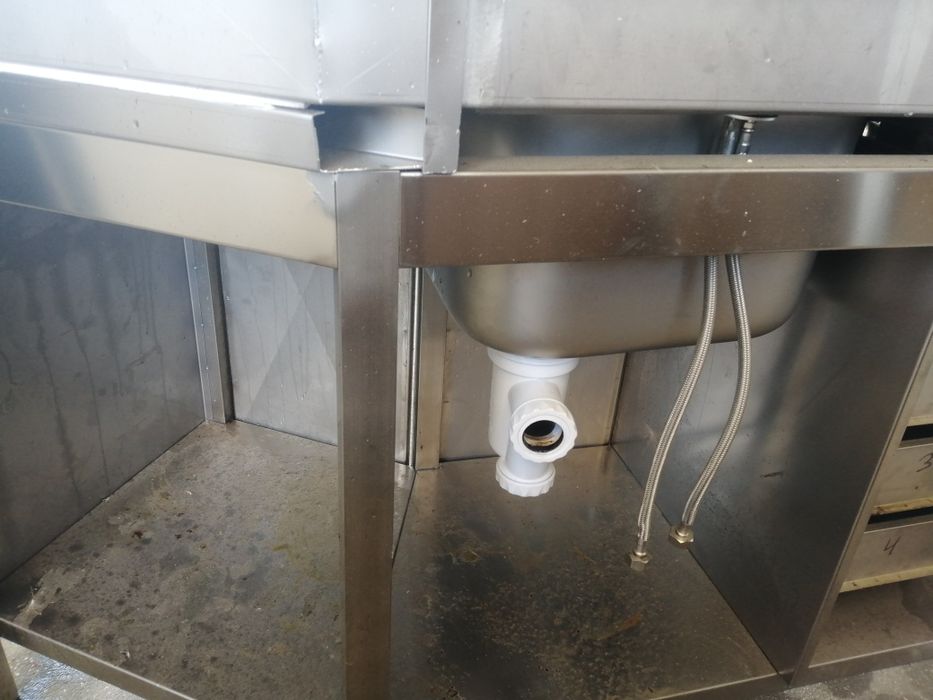 Bancada inox com Cuba e gavetas