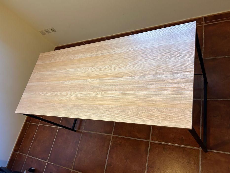 Mesa de escritório Dek