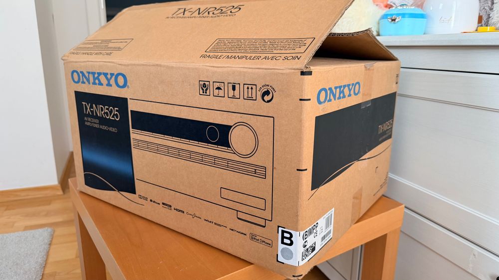 Amplituner ONKYO TX NR 525