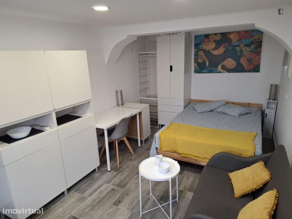 Estúdio - localizado em Olivais Lisbon