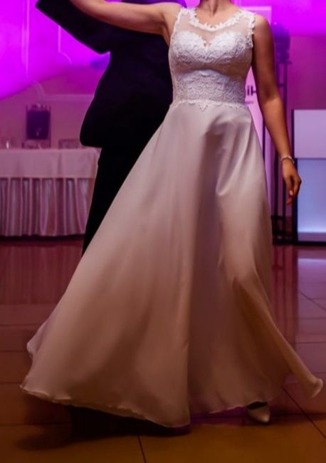 Biała Suknia Ślubna