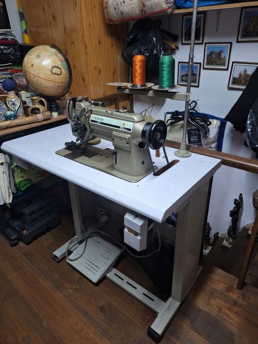 Máquina costura Profissional Singer 212 U543A